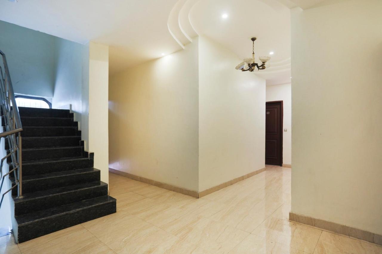 Capital O The Nest Expo Near Pvr Ansal Plaza Greater Noida Hotel Exterior foto