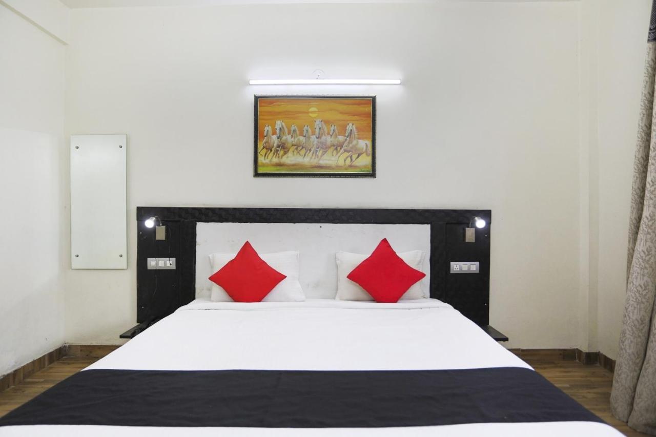 Capital O The Nest Expo Near Pvr Ansal Plaza Greater Noida Hotel Exterior foto